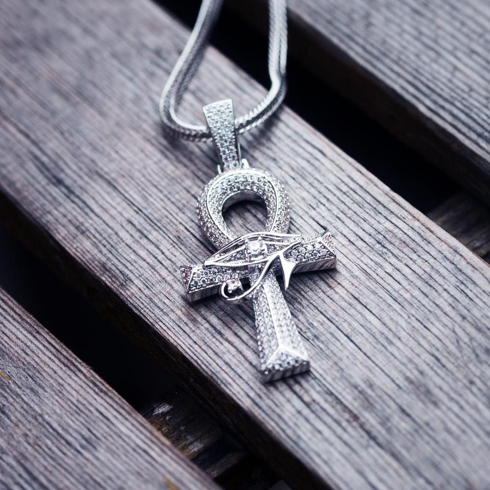 Cross Pendant | 14k gold with Chain